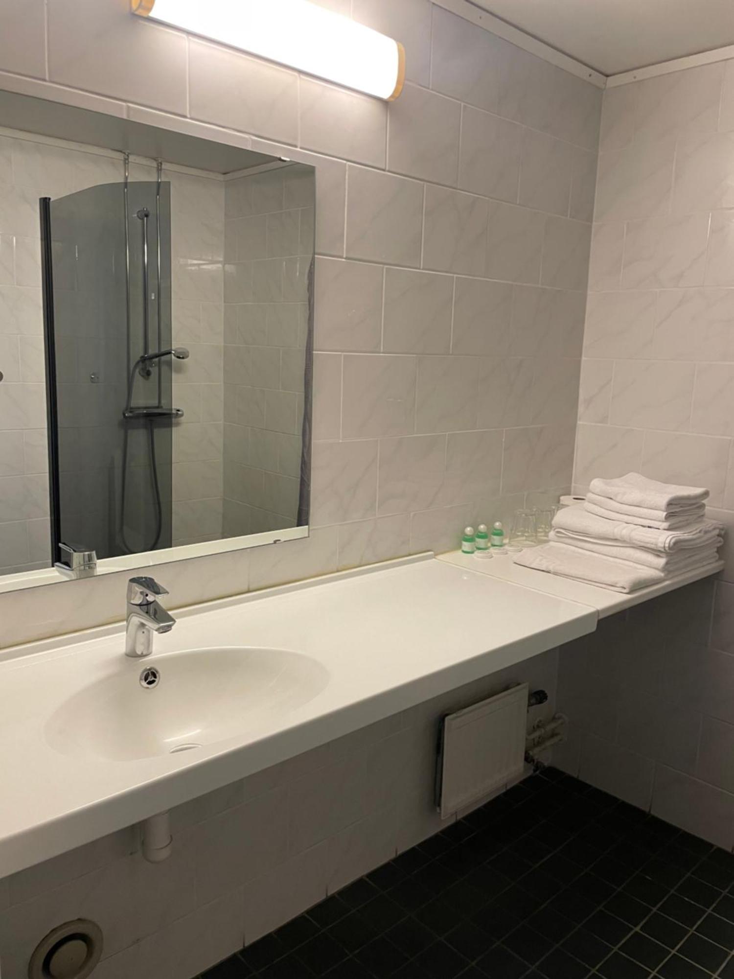 Hotell Smedjan Pajala Ngoại thất bức ảnh